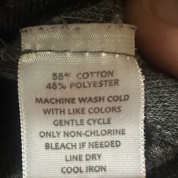 Breckenridge Women's Gray Crew Neck Sweater - Picture 8 of 8